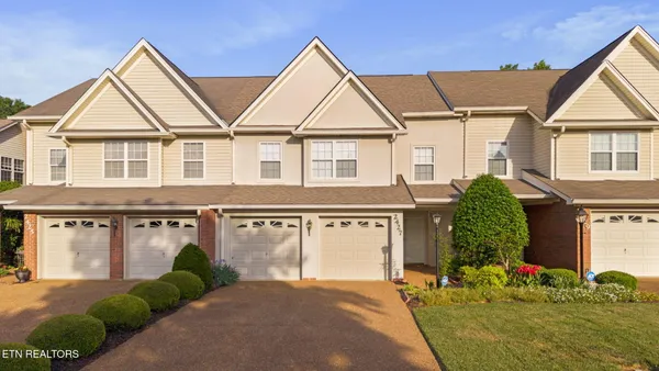 2427 Queens Lace Tr, Chattanooga, TN 37421