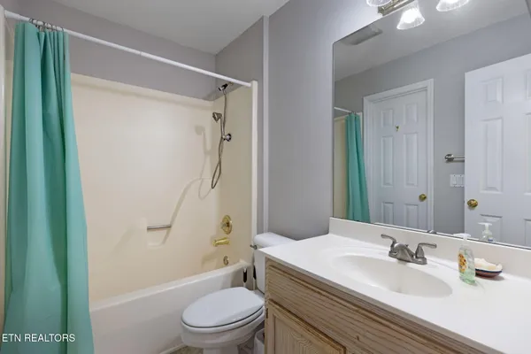 2427 Queens Lace Tr, Chattanooga, TN 37421