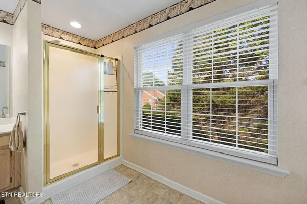 2427 Queens Lace Tr, Chattanooga, TN 37421