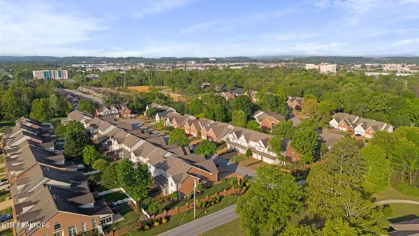 2427 Queens Lace Tr, Chattanooga, TN 37421