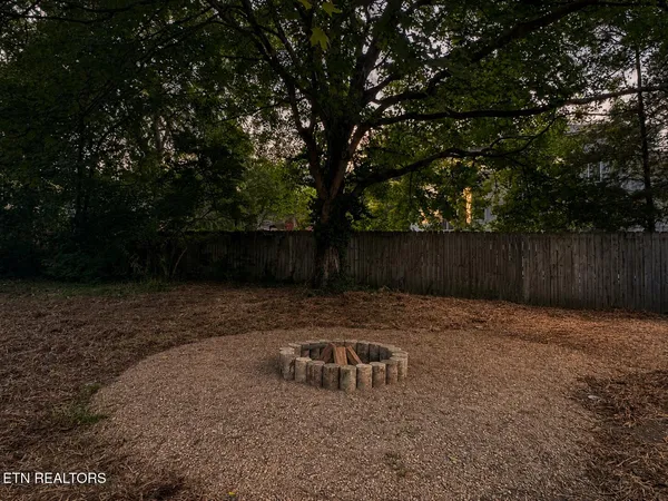 1230 Ardee Ave, Nashville, TN 37216