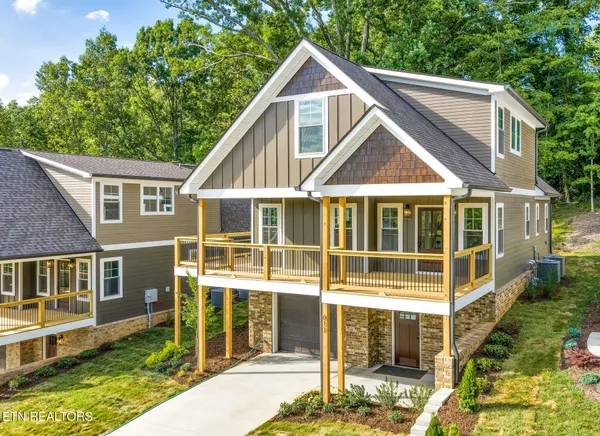 611 W View Rd, Chattanooga, TN 37415