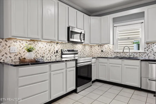 803 Fairview Ave, Chattanooga, TN 37403